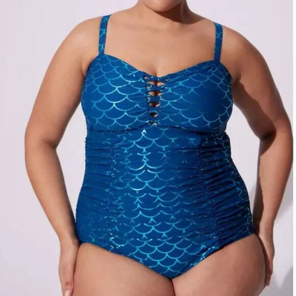 Torrid one piece swimsuit Wireless Lattice tummy control, contouring, size 3 - Picture 1 of 8